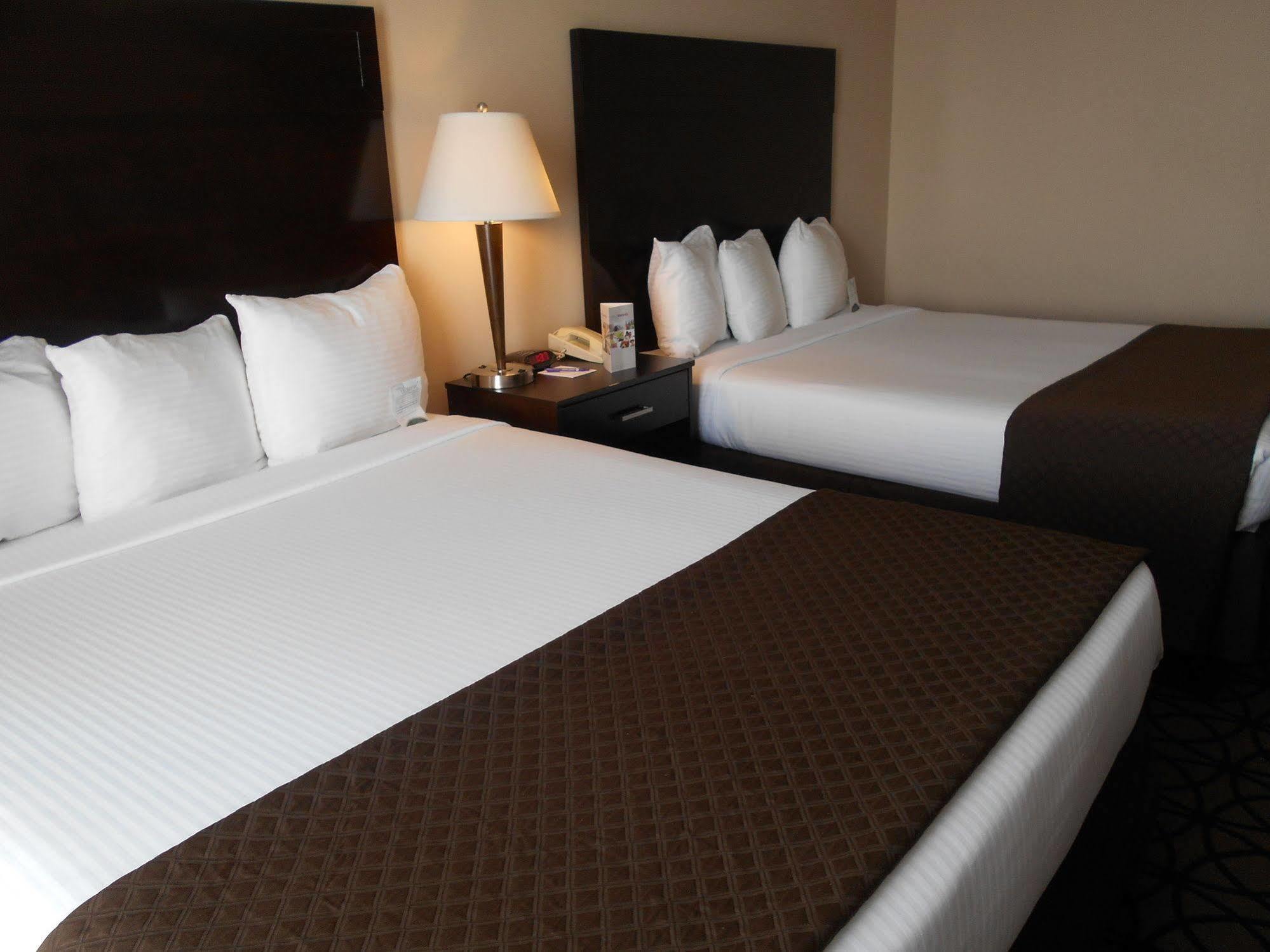 Red Lion Inn & Suites Olympia, Governor Hotel Extérieur photo